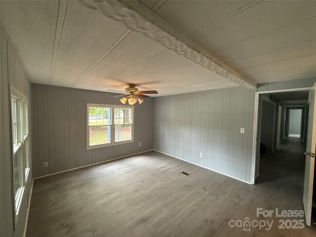 Building Photo - 5248 Montana Cir NW