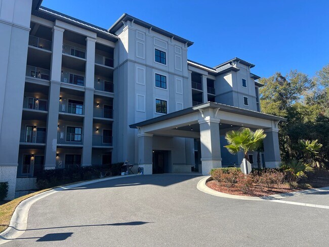 Building Photo - Luxury Coastal Living - The Charles - Deep Water Views