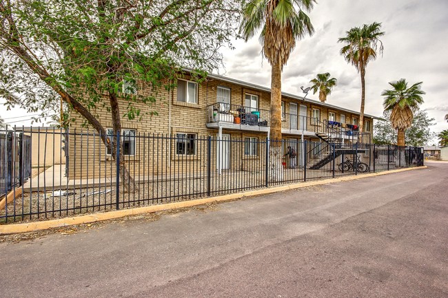 Building Photo - Vogel Apartments