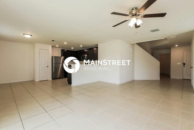 Foto del edificio - 4 Bedroom Pet-Friendly Home in Lakeland, FL with Main Street Renewal