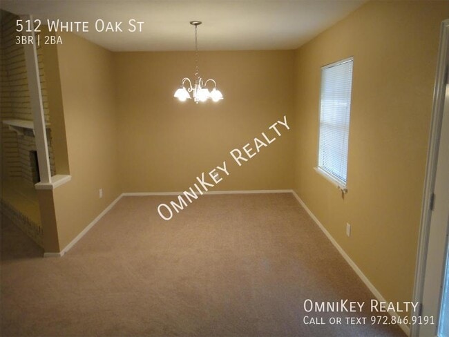 Building Photo - 512 White Oak St