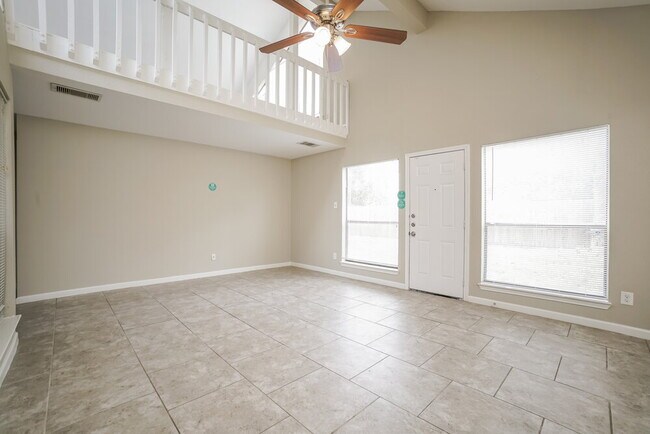 Foto del edificio - 7659 Athlone Dr