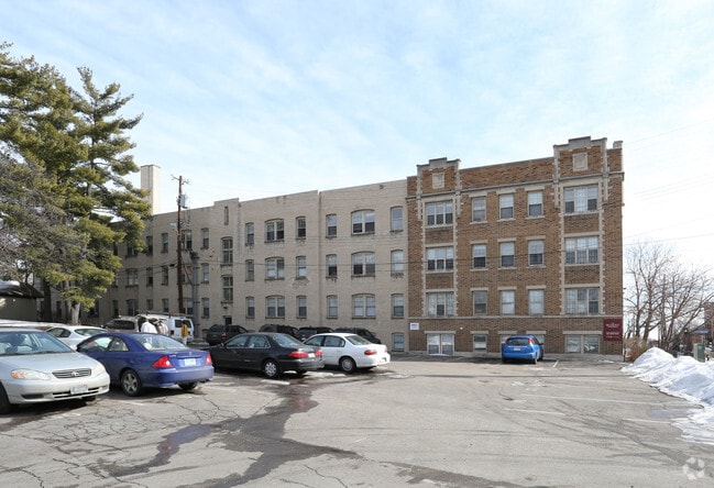 Building Photo - Belmont Apartments