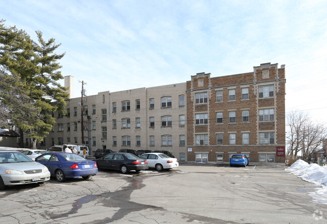 Building Photo - The Belmont Apartments