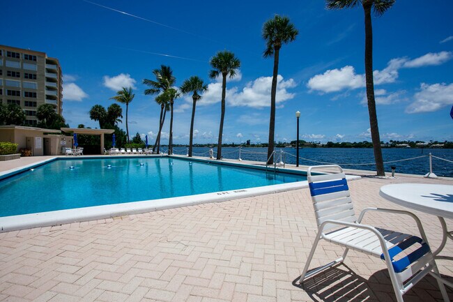 Foto del edificio - 2600 N Flagler Dr
