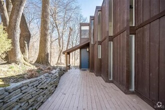 Building Photo - 20 Arrowhead Estates Ln