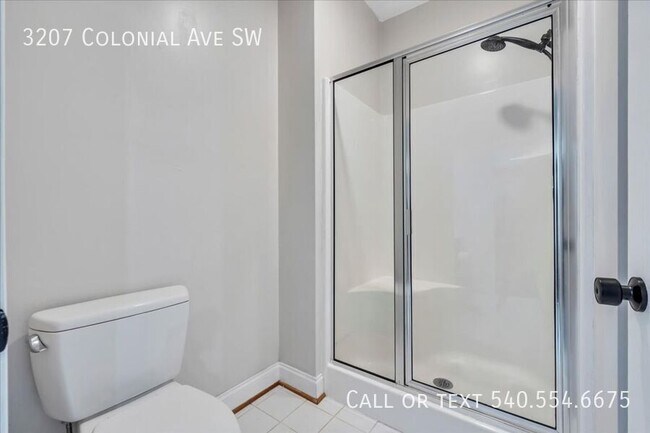 Foto del edificio - 3207 Colonial Ave SW