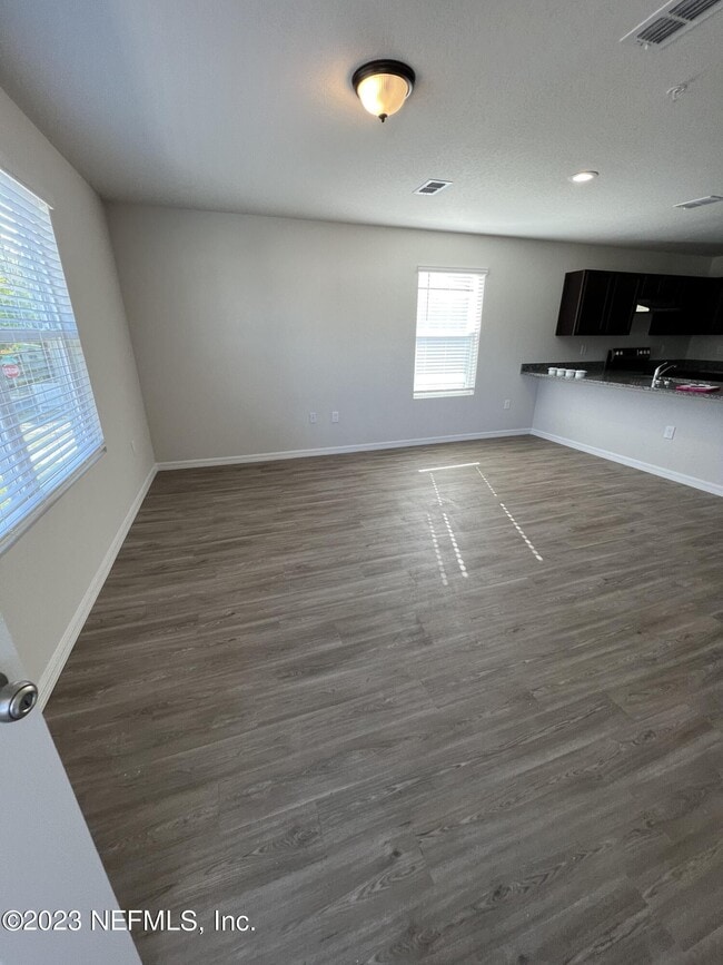 Building Photo - 6408 Sweetbay Ln
