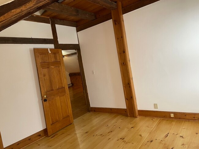 Foto del edificio - 35 Pleasant St