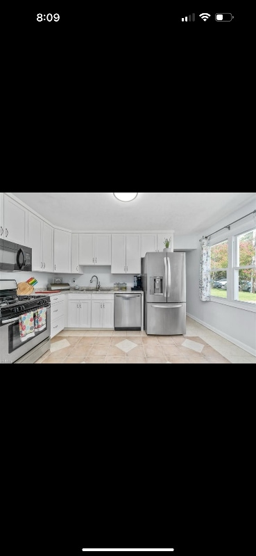 Building Photo - 817 Crepe Myrtle Ln
