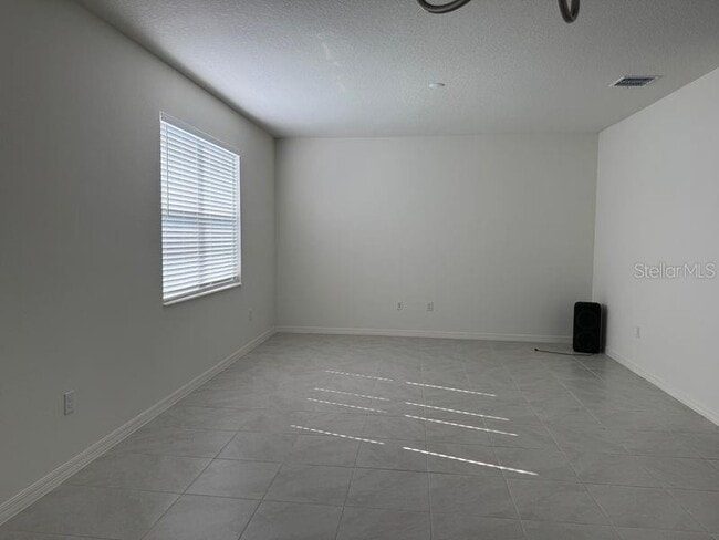 Foto del edificio - 317 Sunbrook Dr