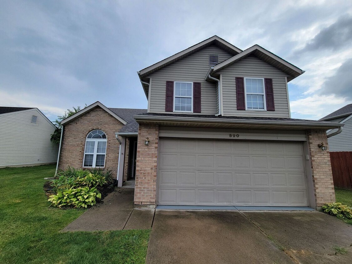 Primary Photo - 590 Pine Hill Pl