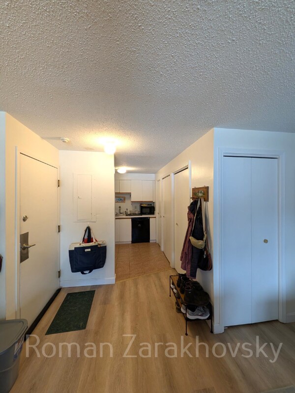 Building Photo - 25 Webster Ave