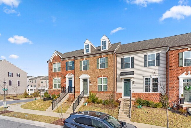 Foto del edificio - 9408 Adelaide Ln