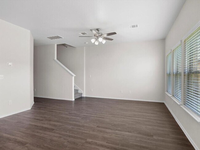 Building Photo - Three Bedroom | Two and a Half Bathroom Ho...