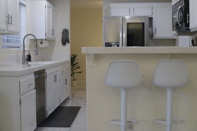 Foto del edificio - 4521 Palm Mesa Dr