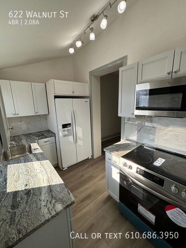 Foto del edificio - Newly Renovated 4 Bedroom, 2 Bath in Potts...