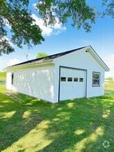 Building Photo - 11414 Sralla Rd