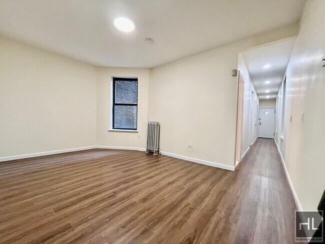 Building Photo - East 12th Street
