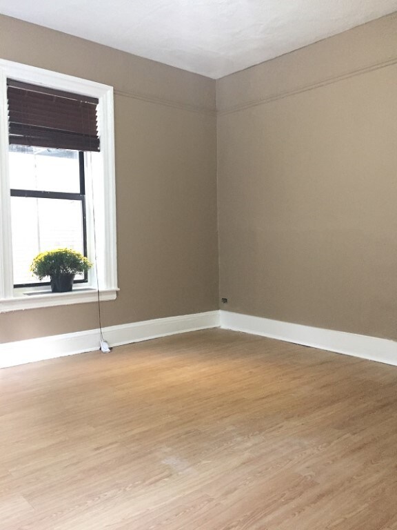 Foto principal - 3975 56th St