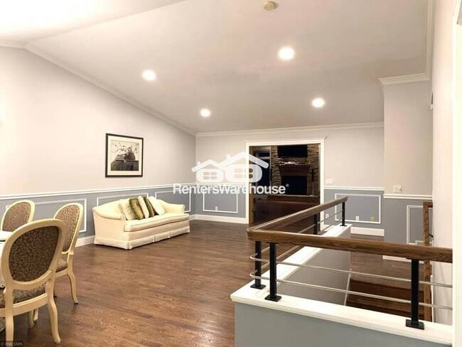Building Photo - Elegant Rambler Retreat: Renovated 4 Bed • 3 Bath • 3,619 Sq Ft with 3-Car Garage & Entertainment...