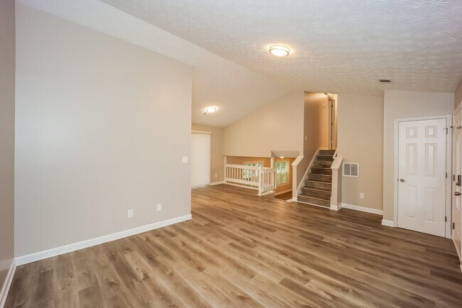 Foto del edificio - 233 Northbridge Dr