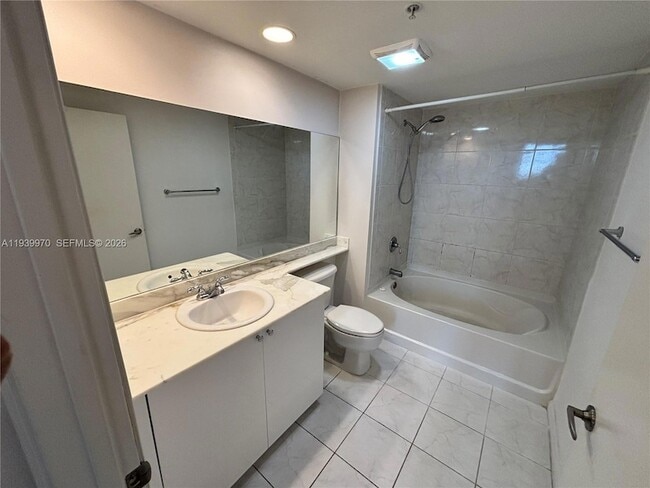 Foto del edificio - 2775 NE 187th St