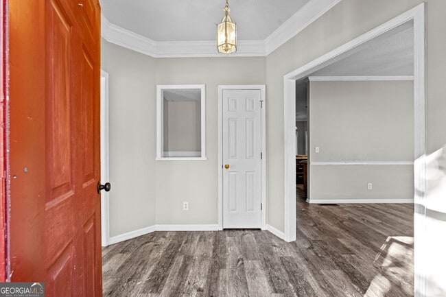 Building Photo - 255 Woodstream Dr