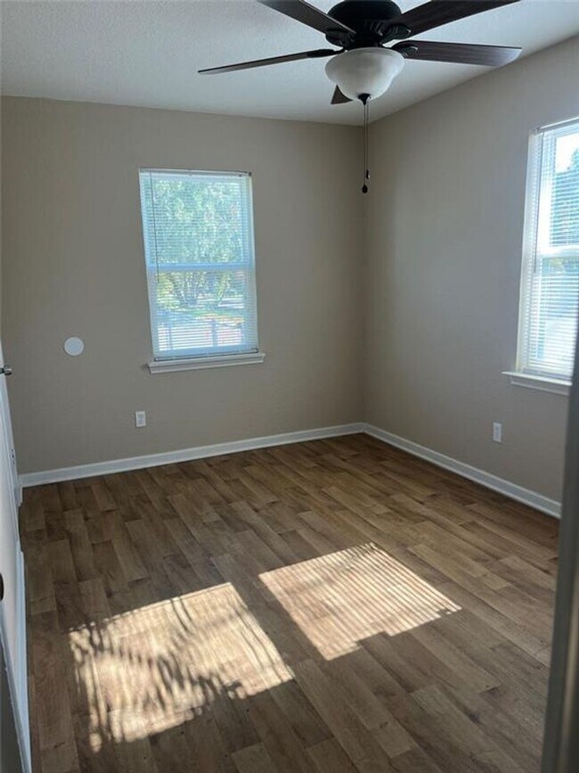 Foto del edificio - Minutes from Decatur Square 3 Bedroom 1 Bath