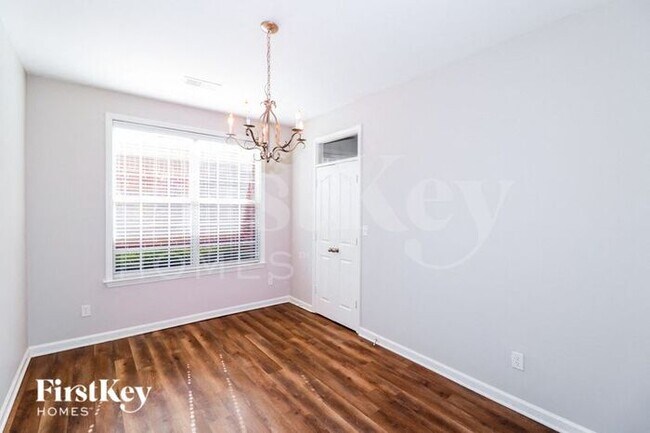 Building Photo - 8570 Griffin Park Dr