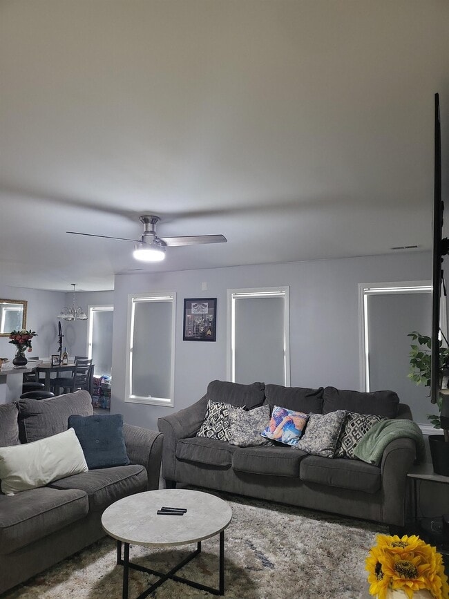 Building Photo - 1217 Barn Owl Dr