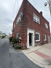 Building Photo - 10 S Pitt St