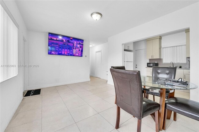 Foto del edificio - 9 W 16th St