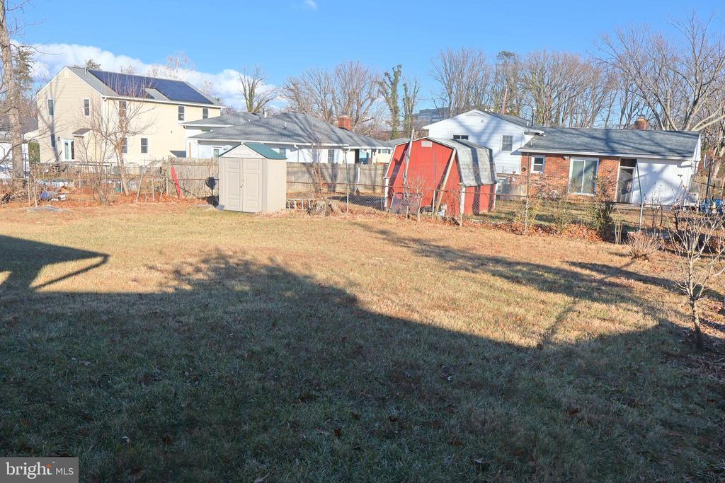 Foto del edificio - 6928 Ruskin St