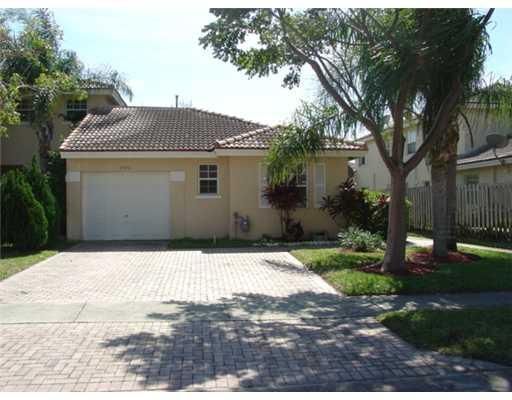 Foto principal - 8990 NW 53rd Ct