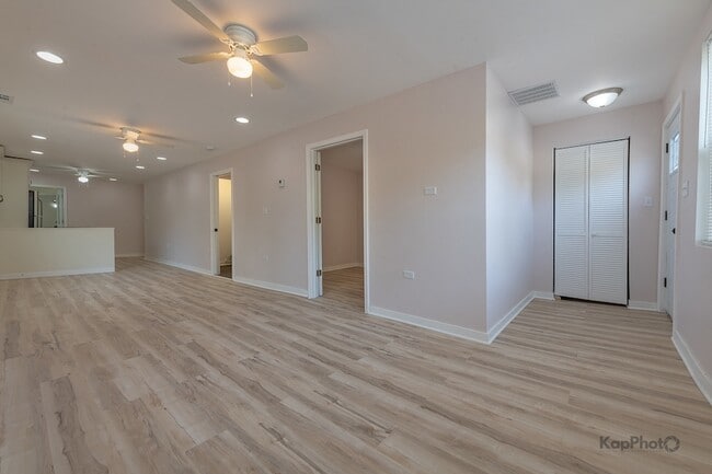 Building Photo - 2029 S Canalport Ave