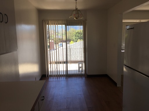 Building Photo - 905 Castlewood Dr