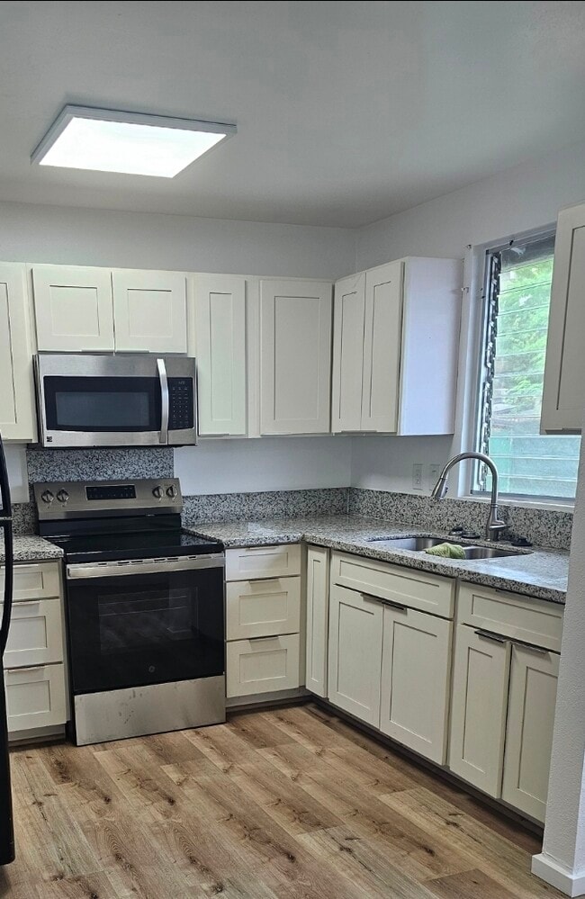 Building Photo - 56-344-344 Huehu St