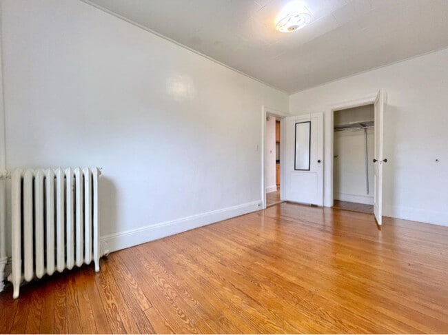 Building Photo - 163 Glenwood Ave