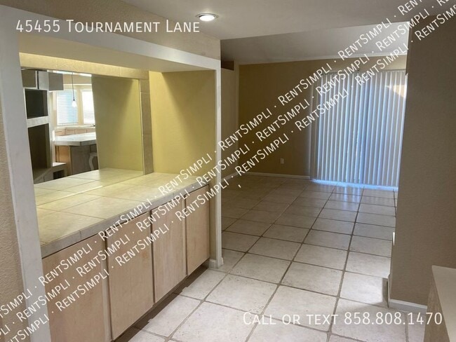 Building Photo - 3BR + Den/2BA Temecula Pool Home