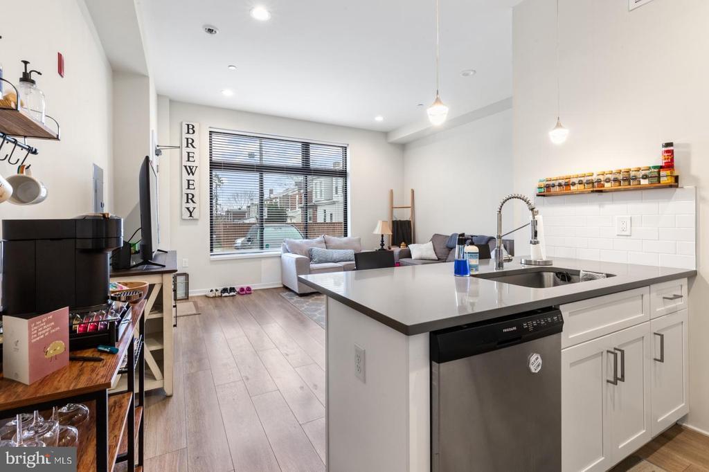 Foto principal - 360 Monastery Ave