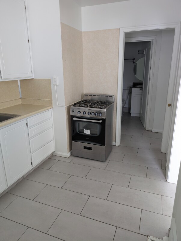 Building Photo - 2531 S 200 E