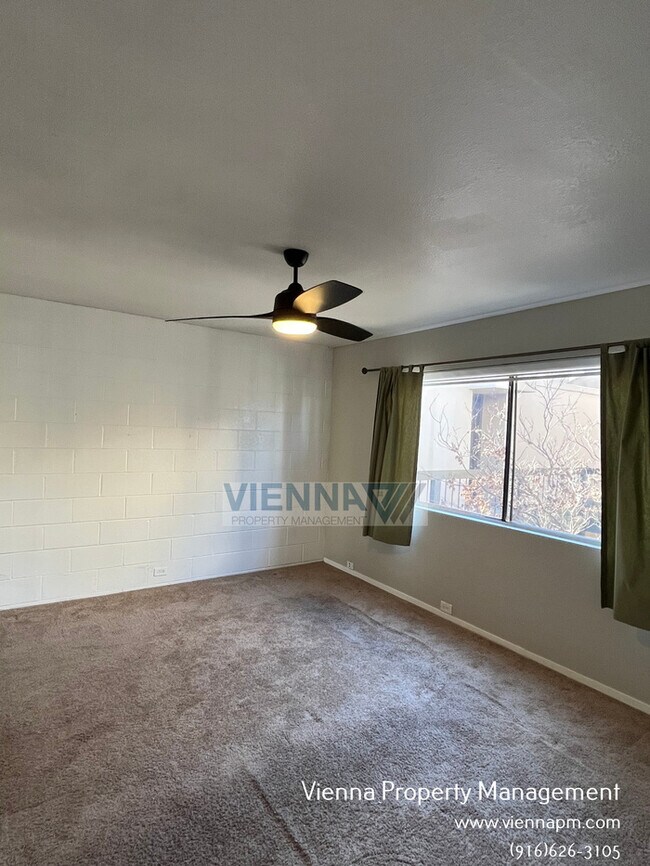 Foto del edificio - 888 Woodside Ln E