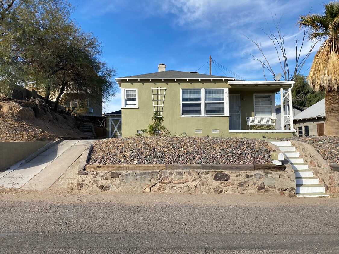 414 E St, Needles, CA 92363 House Rental in Needles, CA