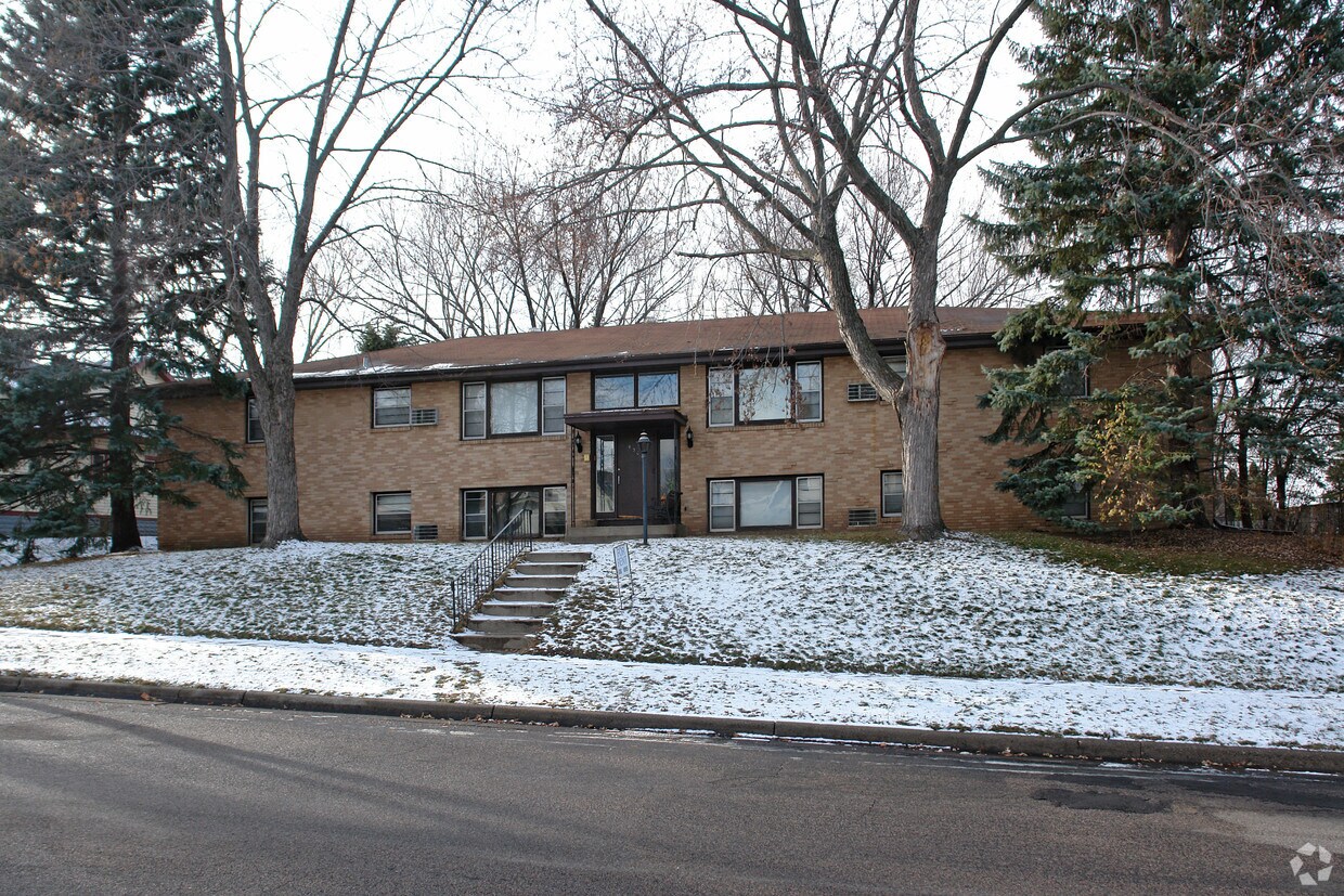 4308 4th St NE, Columbia Heights, MN 55421 Apartments in Columbia