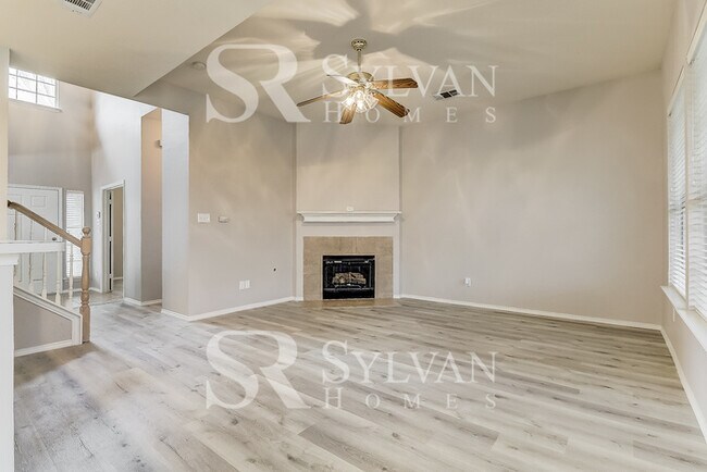 Building Photo - Lease today! No extra charge for contentme...