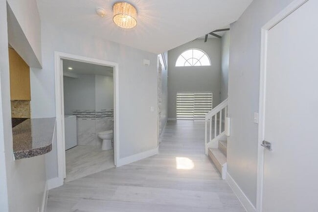 Building Photo - 50 Desford Ln