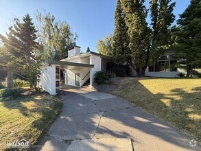 Building Photo - 701 S 22nd Ave