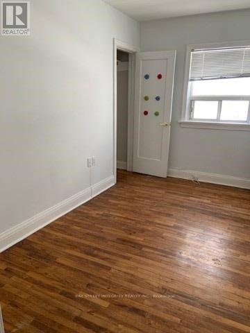 Photo du bâtiment - 970 Briar Hill Ave