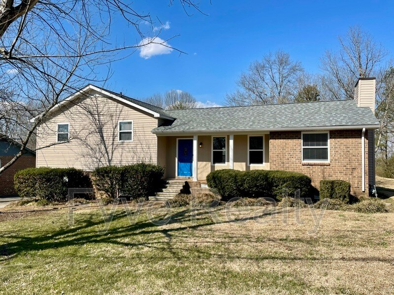 Primary Photo - 5216 Roxborough Dr